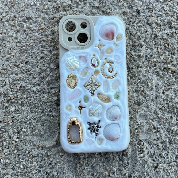 Memor Inspired Celestial Themed iPhone 12 Case - Picture 1 of 3